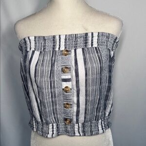 ❤️3/$30 Willow & Root Blue and White Textured Pinstripe Top